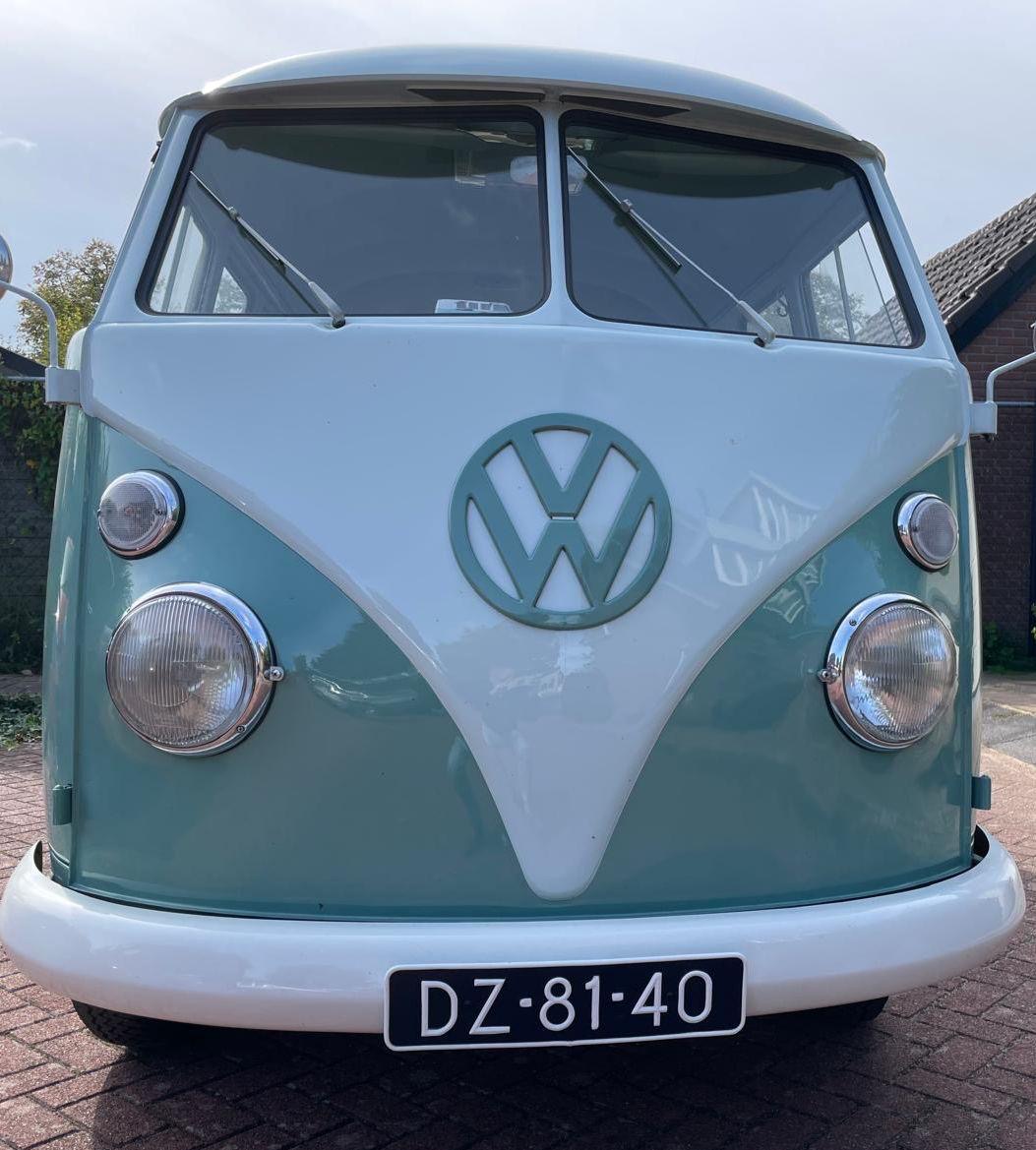 Vooraanzicht voertuig